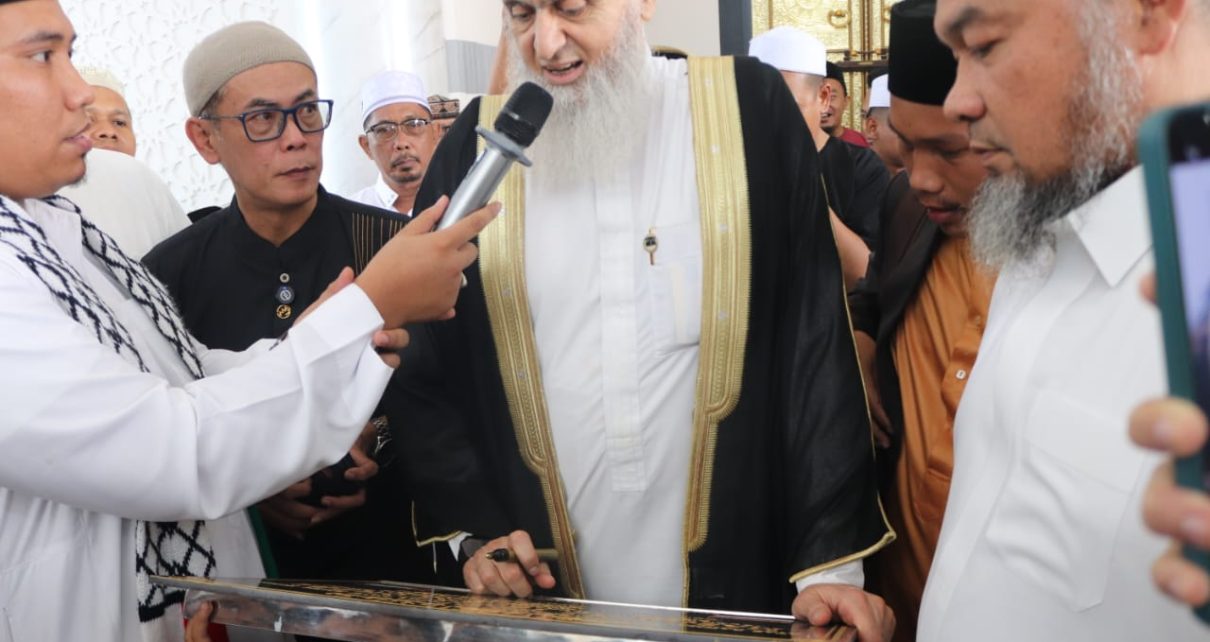 Imam Masjid Al Aqsa Syaikh Ali Umar Yakub Al Abbassy